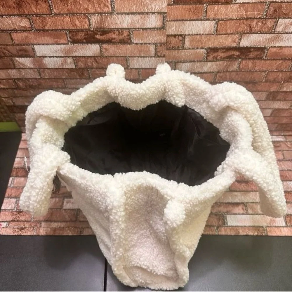 Victoria's Secret  Ivory VS Sherpa Plush Cream Tote Bag - Picture 9 of 11